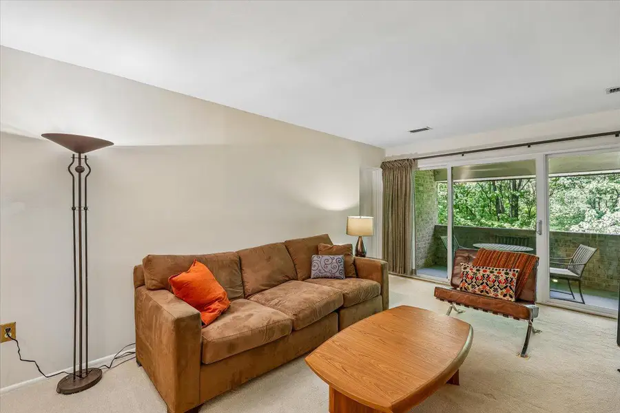 401 Christopher Ave #33, Gaithersburg, MD 20879 - #3