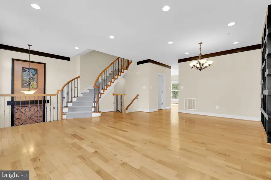 10312 Potomac Corner Dr, Rockville, MD 20850 - #2