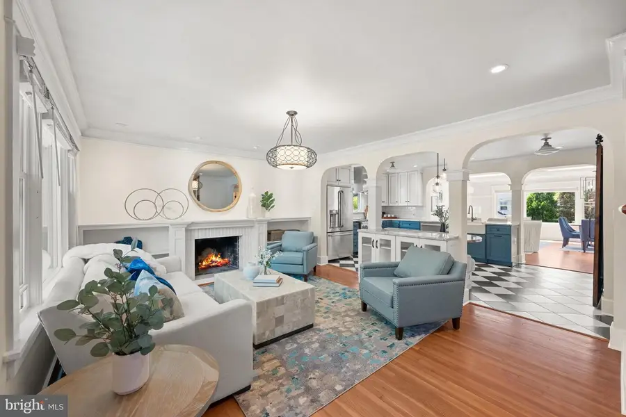 9214 Shelton St, Bethesda, MD 20817 - #2