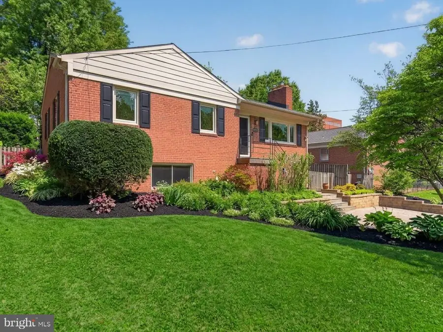 5505 Mckinley St, Bethesda, MD 20817 - #3