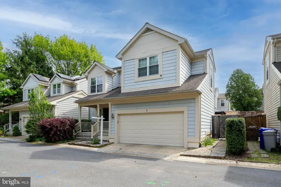 5 Holly Pond Ct, Montgomery Village, MD 20886 - #2