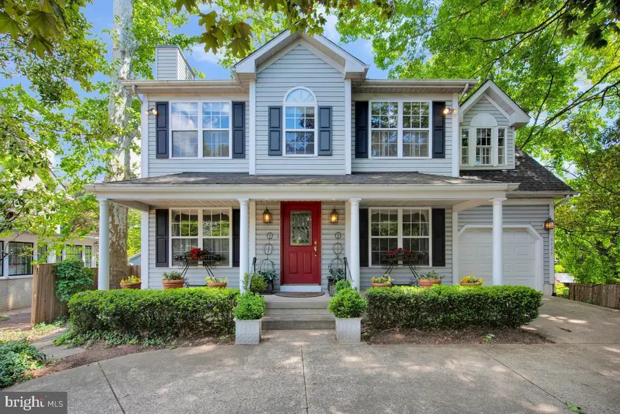 8929 Colesville Rd, Silver Spring, MD 20910 - #2