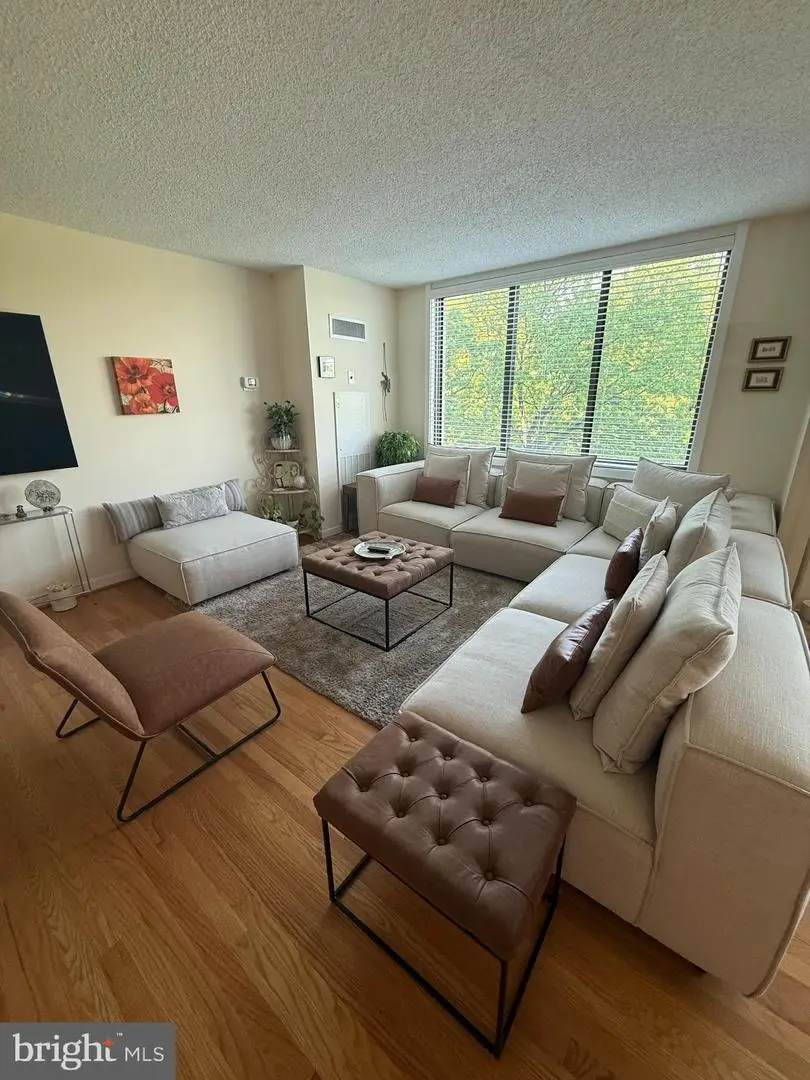 5225 Pooks Hill Rd #826n, Bethesda, MD 20814 - #1