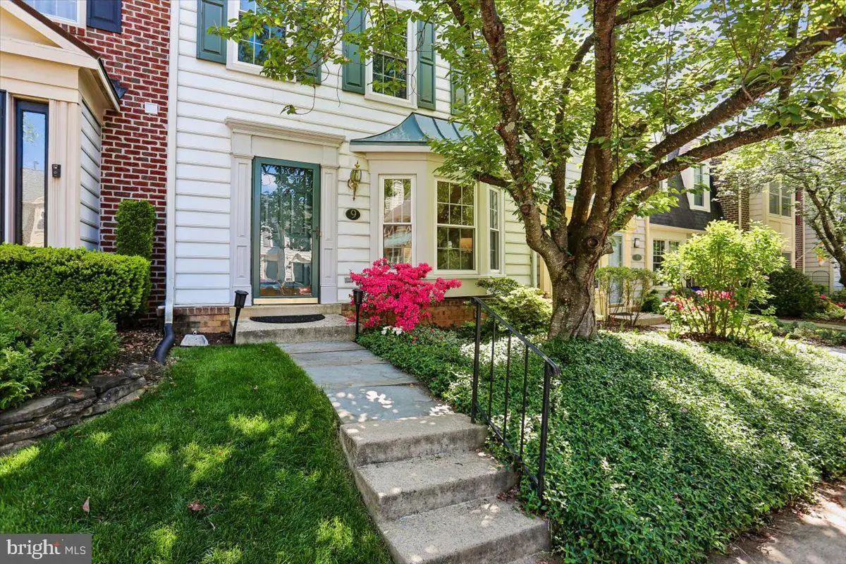 9 Fountain Valley Ct, Montgomery Village, MD 20886 - #1