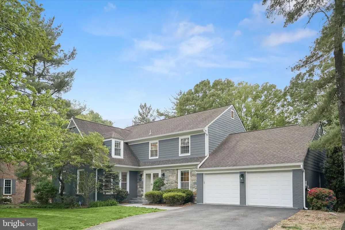 7533 Pepperell Dr, Bethesda, MD 20817 - #1