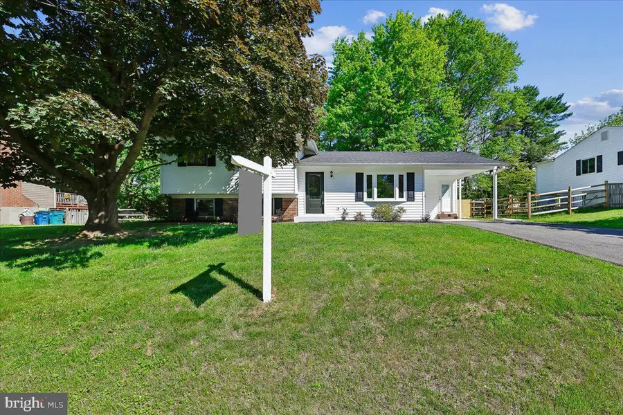 24321 Log House Rd, Gaithersburg, MD 20882 - #2