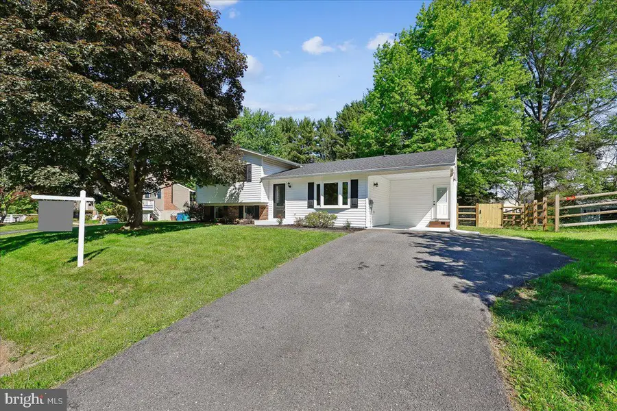 24321 Log House Rd, Gaithersburg, MD 20882 - #3