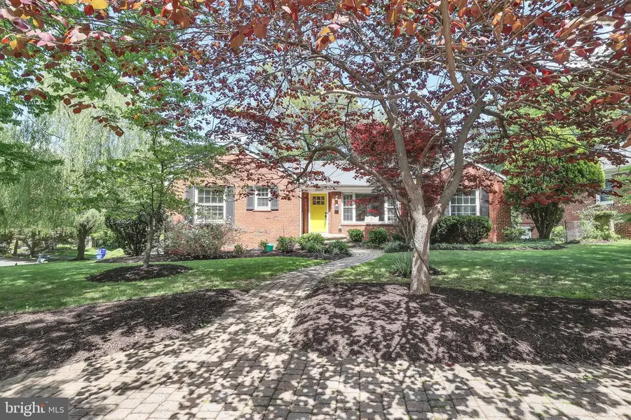 3409 Inverness Dr, Chevy Chase, MD 20815 - #3