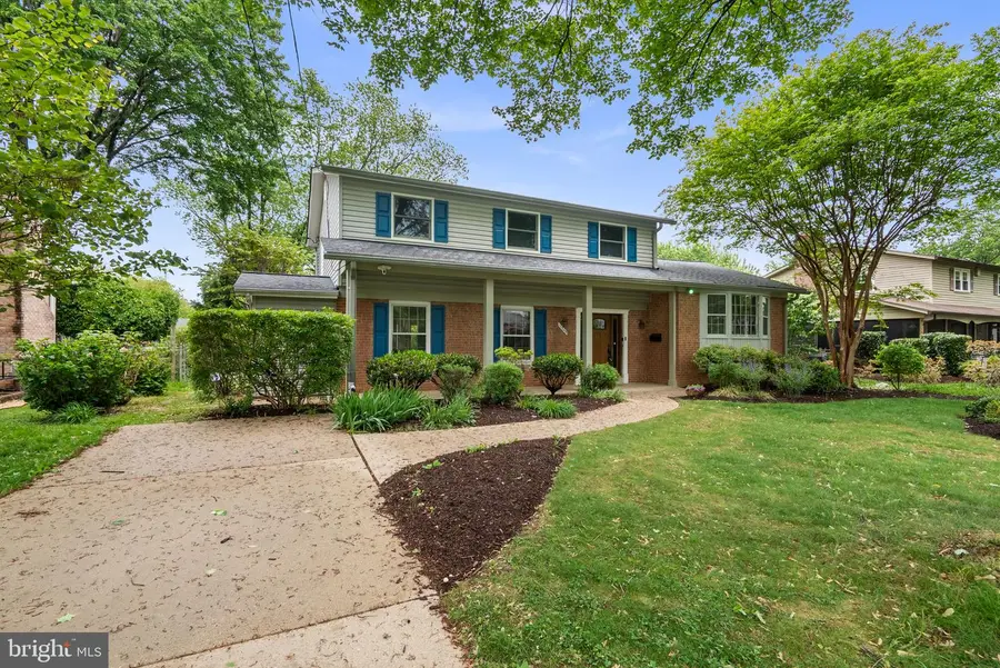 11709 Milbern Dr, Potomac, MD 20854 - #2