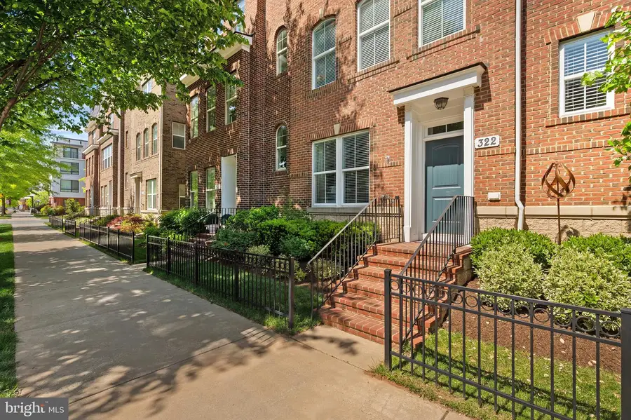 322 Crown Park Ave, Gaithersburg, MD 20878 - #2