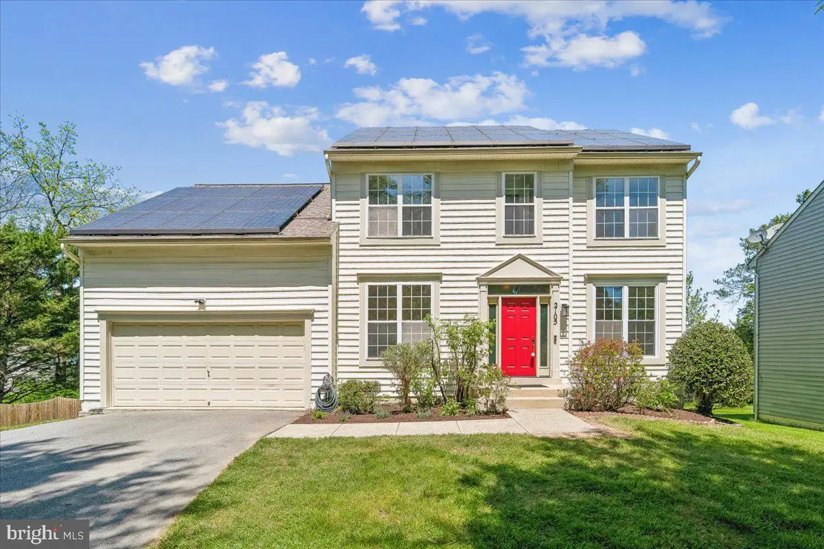 2105 Walking Crest Ct, Silver Spring, MD 20906 - #1
