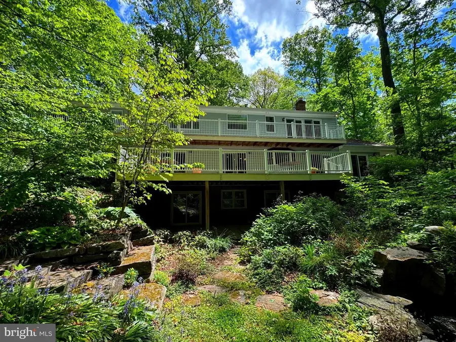 9204 Falls Bridge Ln, Rockville, MD 20854 - #2