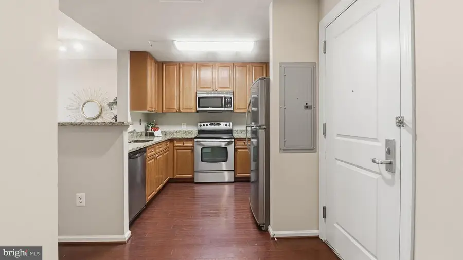 11700 Old Georgetown Rd #1007, North Bethesda, MD 20852 - #3