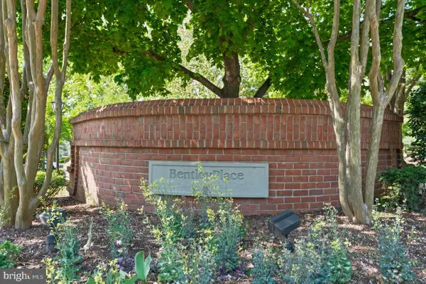 10842 Antigua Ter #203, ROCKVILLE, MD 20852