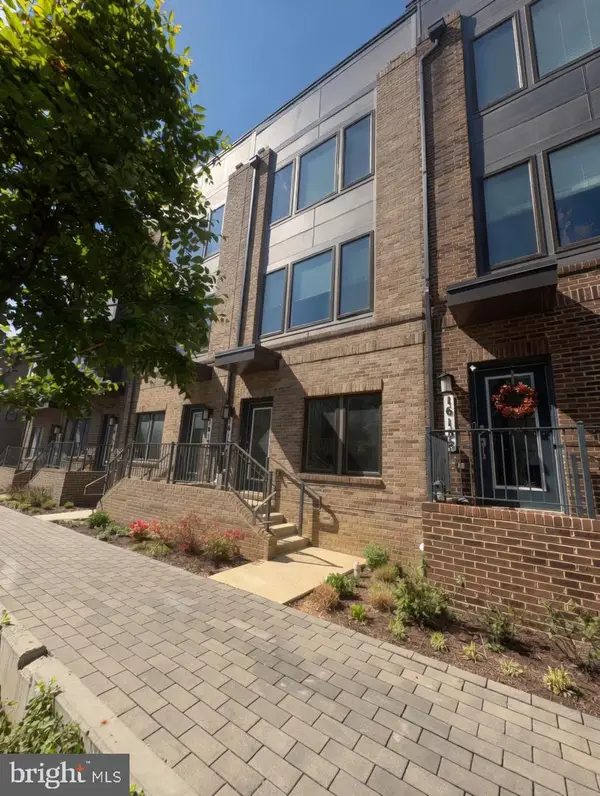 16136 Columbus Ave, ROCKVILLE, MD 20855