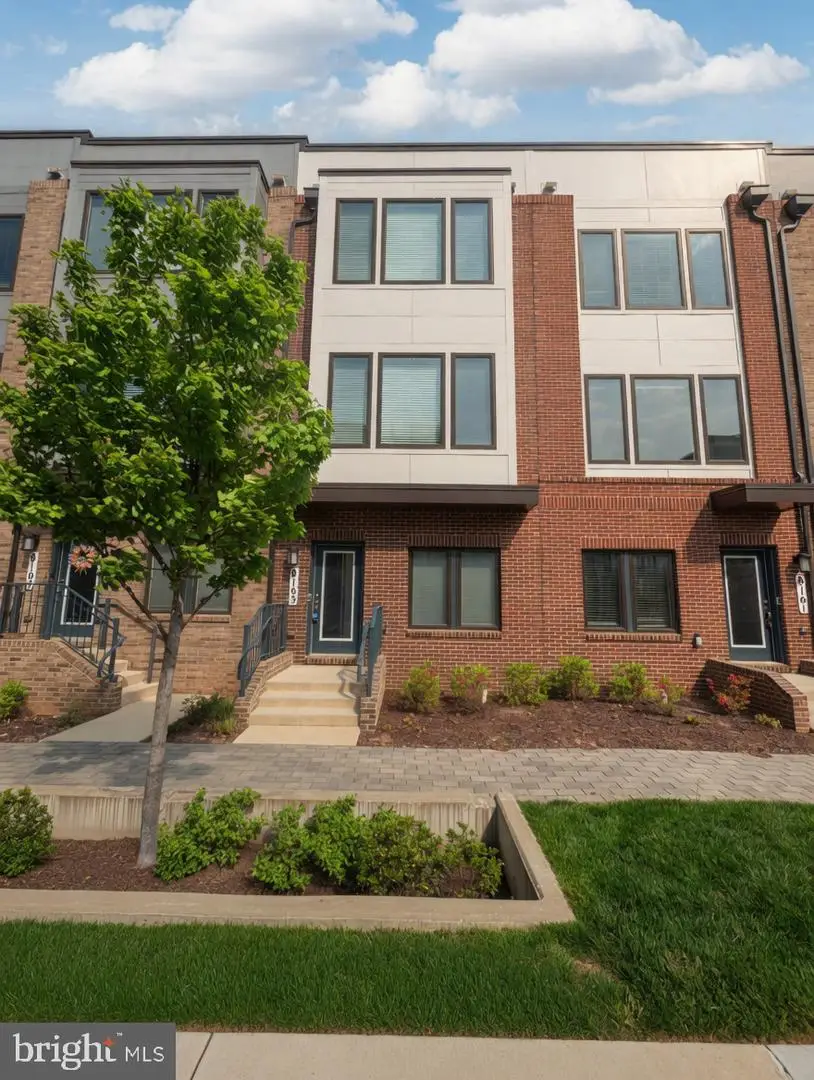 8163 Tompkins St, Derwood, MD 20855 - #1