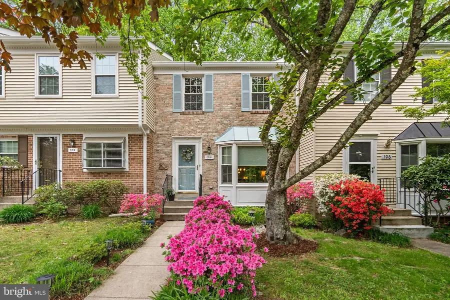 104 Kestrel Ct, Gaithersburg, MD 20879 - #2