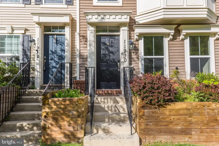 11910 Weybridge Ln, Germantown, MD 20876 - #2