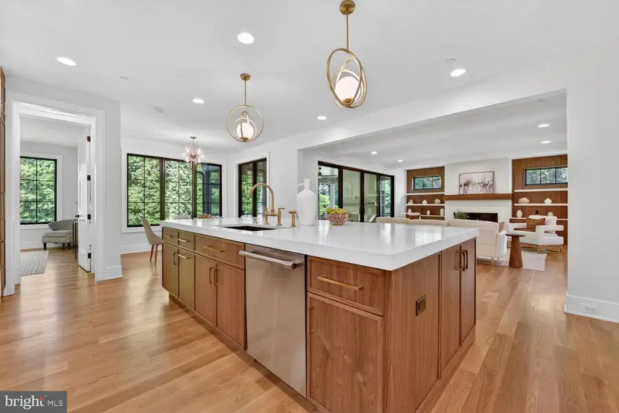 7601 Maryknoll Ave, Bethesda, MD 20817 - #2