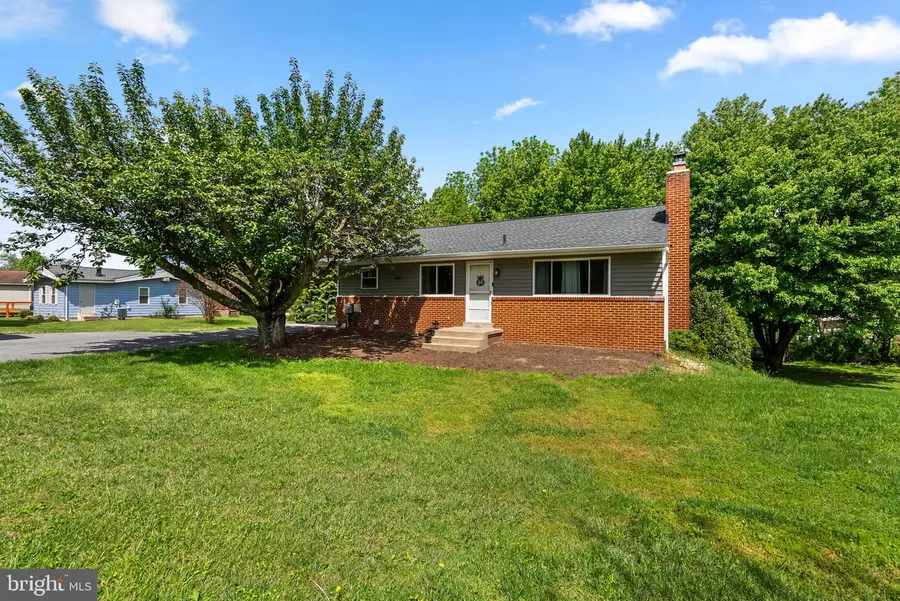 7301 Chrome Mine Rd, Gaithersburg, MD 20882 - #3
