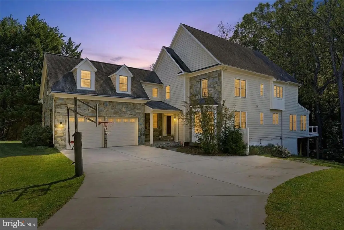8711 Seven Locks Rd, Bethesda, MD 20817 - #1