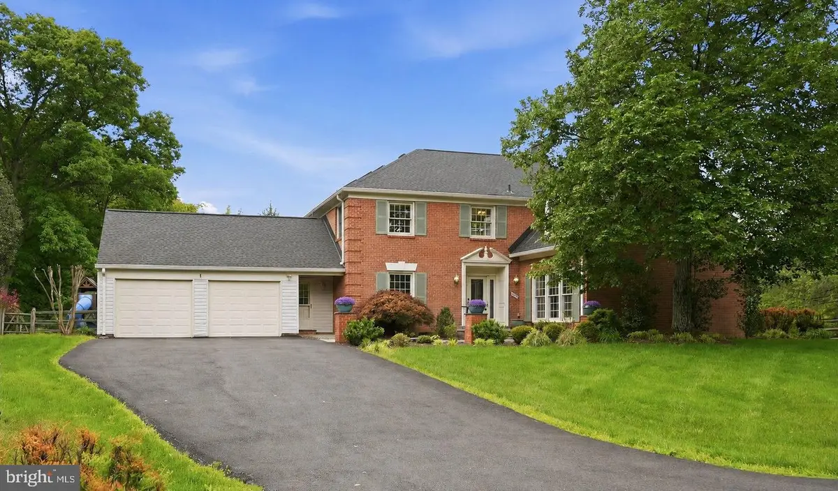 8100 Buckspark Ln E, Potomac, MD 20854 - #1