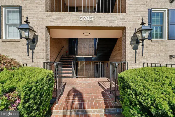 5705 Brewer House Cir #101, NORTH BETHESDA, MD 20852