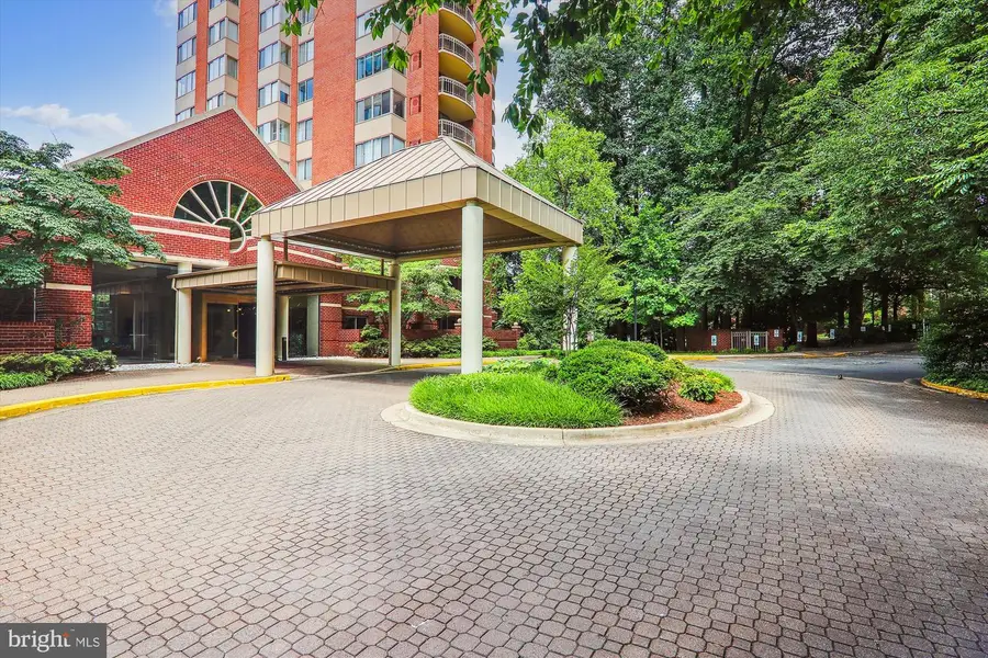 5800 Nicholson Ln #1-604, Rockville, MD 20852 - #2
