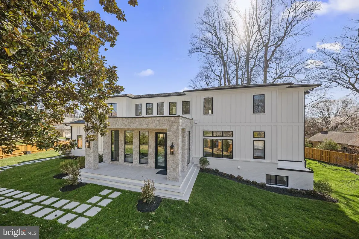 6116 Eastview St, Bethesda, MD 20817 - #1