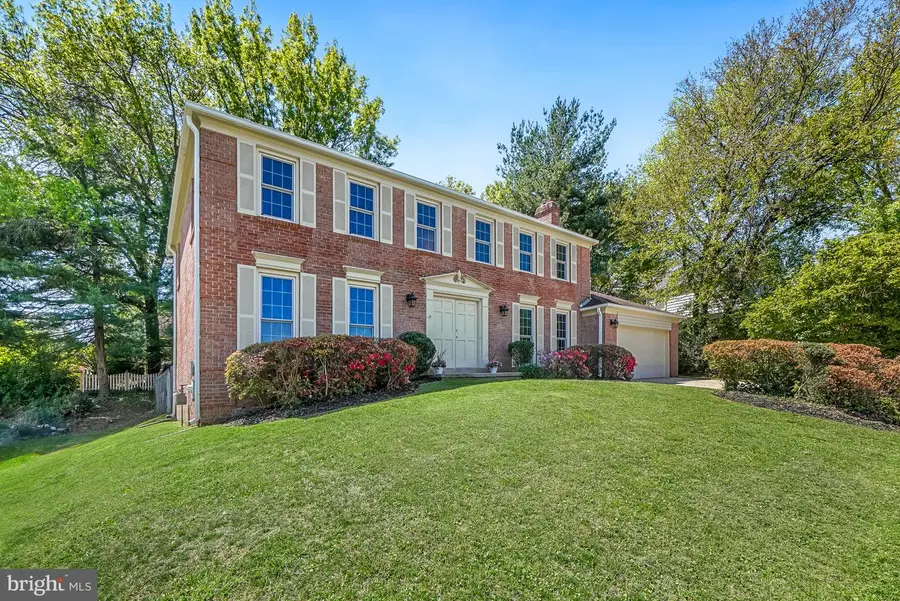 9120 Paddock Ln, Potomac, MD 20854 - #3