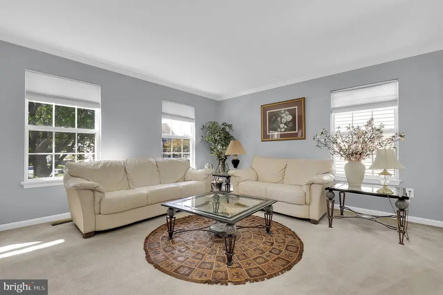 8 Madrigal Ct, Germantown, MD 20876 - #2