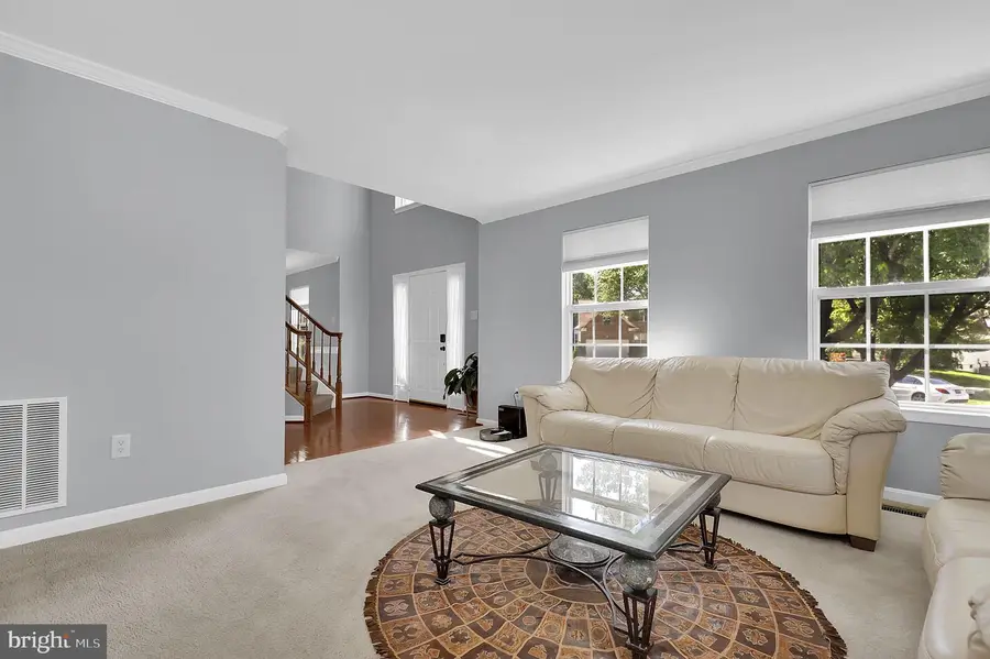 8 Madrigal Ct, Germantown, MD 20876 - #3