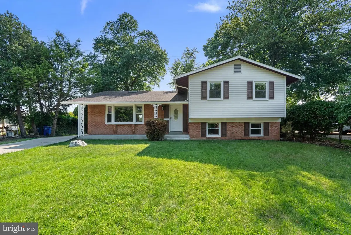 11822 Enid Dr, Potomac, MD 20854 - #1
