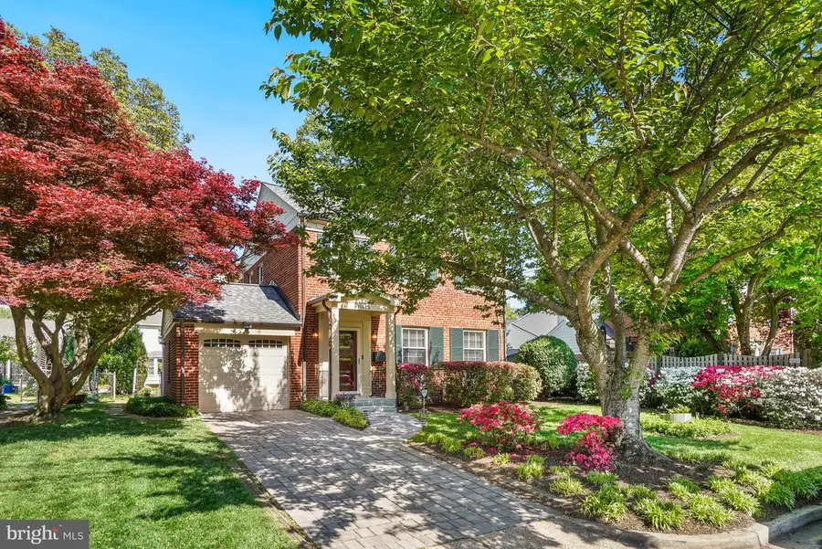 8613 Irvington Ave, Bethesda, MD 20817 - #2