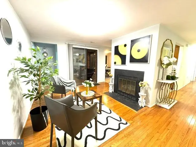 13120 Wonderland Way #20-201, Germantown, MD 20874 - #2