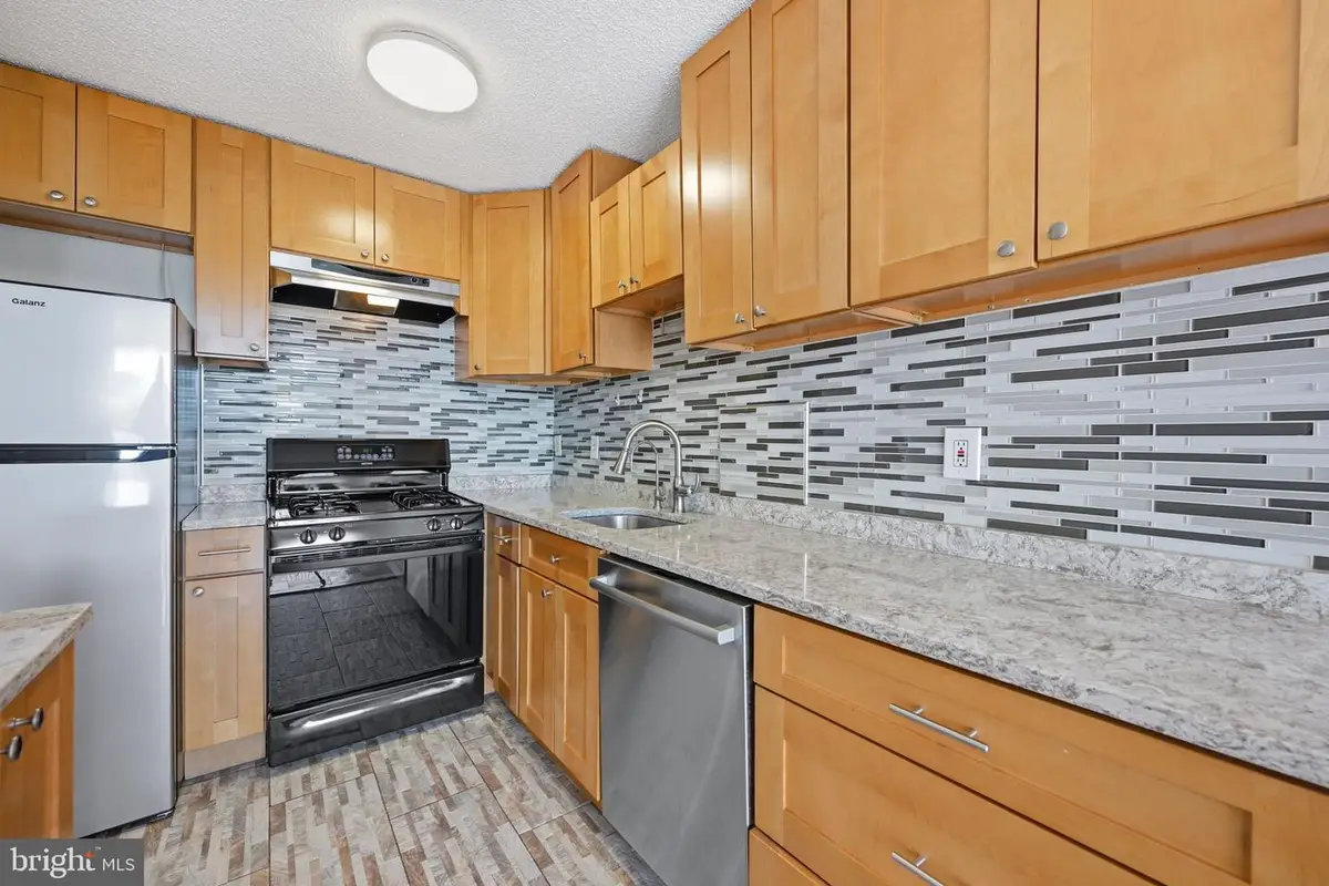 5225 Pooks Hill Rd #517n, Bethesda, MD 20814 - #1