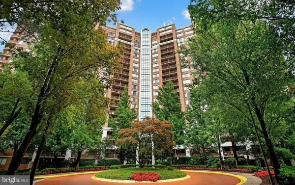 10101 Grosvenor Pl #1804, ROCKVILLE, MD 20852