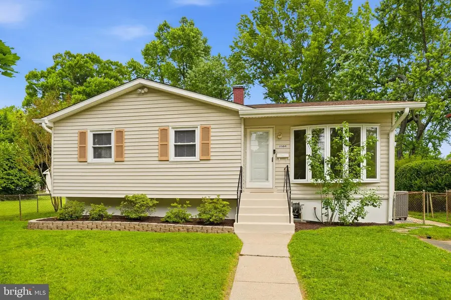 4305 Joplin Dr, Rockville, MD 20853 - #2