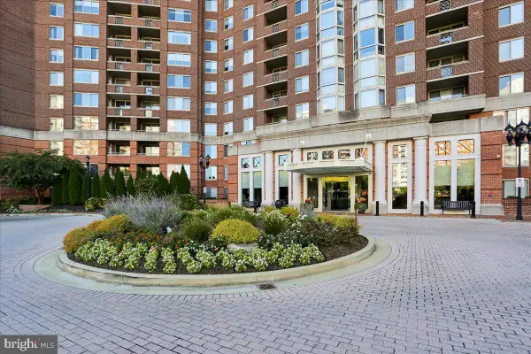 5809 Nicholson #316, NORTH BETHESDA, MD 20852