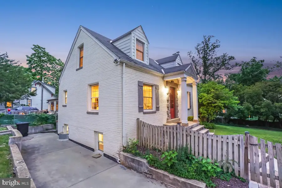 517 Ethan Allen Ave, Takoma Park, MD 20912 - #3
