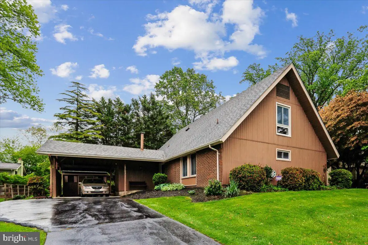 18705 Heritage Hills Dr, Brookeville, MD 20833 - #1