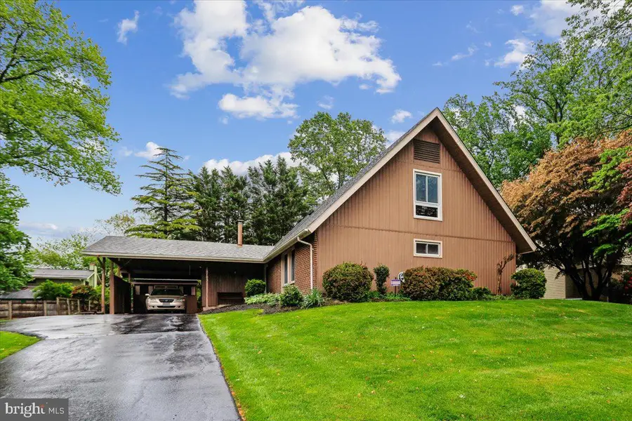 18705 Heritage Hills Dr, Brookeville, MD 20833 - #2