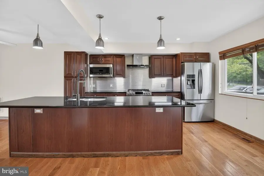 180 New Mark Esplanade, Rockville, MD 20850 - #3