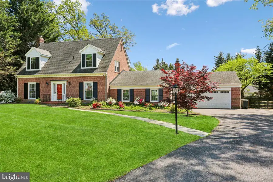 4004 Manor Park Ct, Rockville, MD 20853 - #3