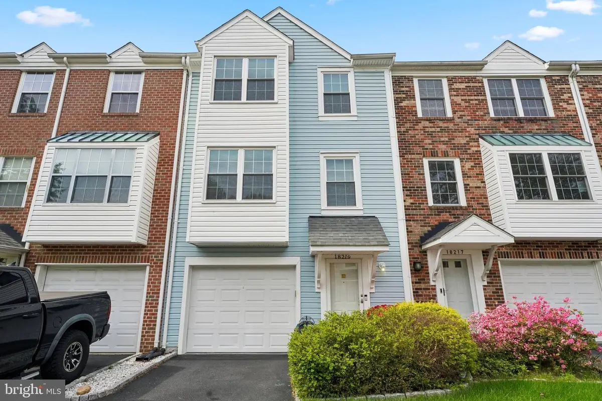 18219 Fox Chase Cir, Olney, MD 20832 - #1