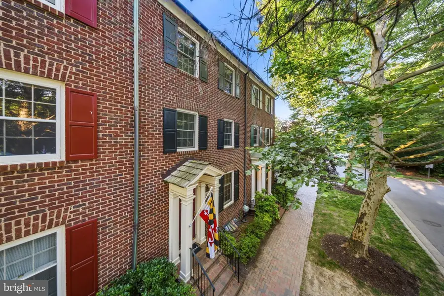 211 Firehouse Ln, Gaithersburg, MD 20878 - #3