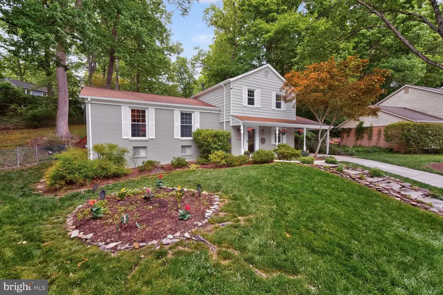 4 Winder Ct, Rockville, MD 20850 - #2