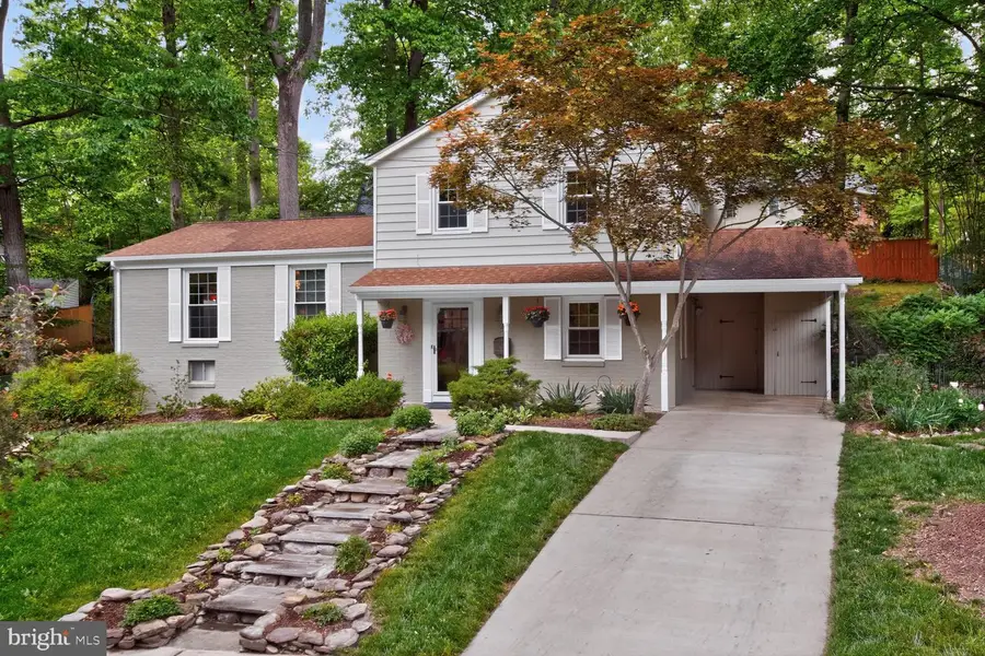 4 Winder Ct, Rockville, MD 20850 - #3