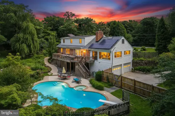 17004 Woodale Dr, ASHTON, MD 20861
