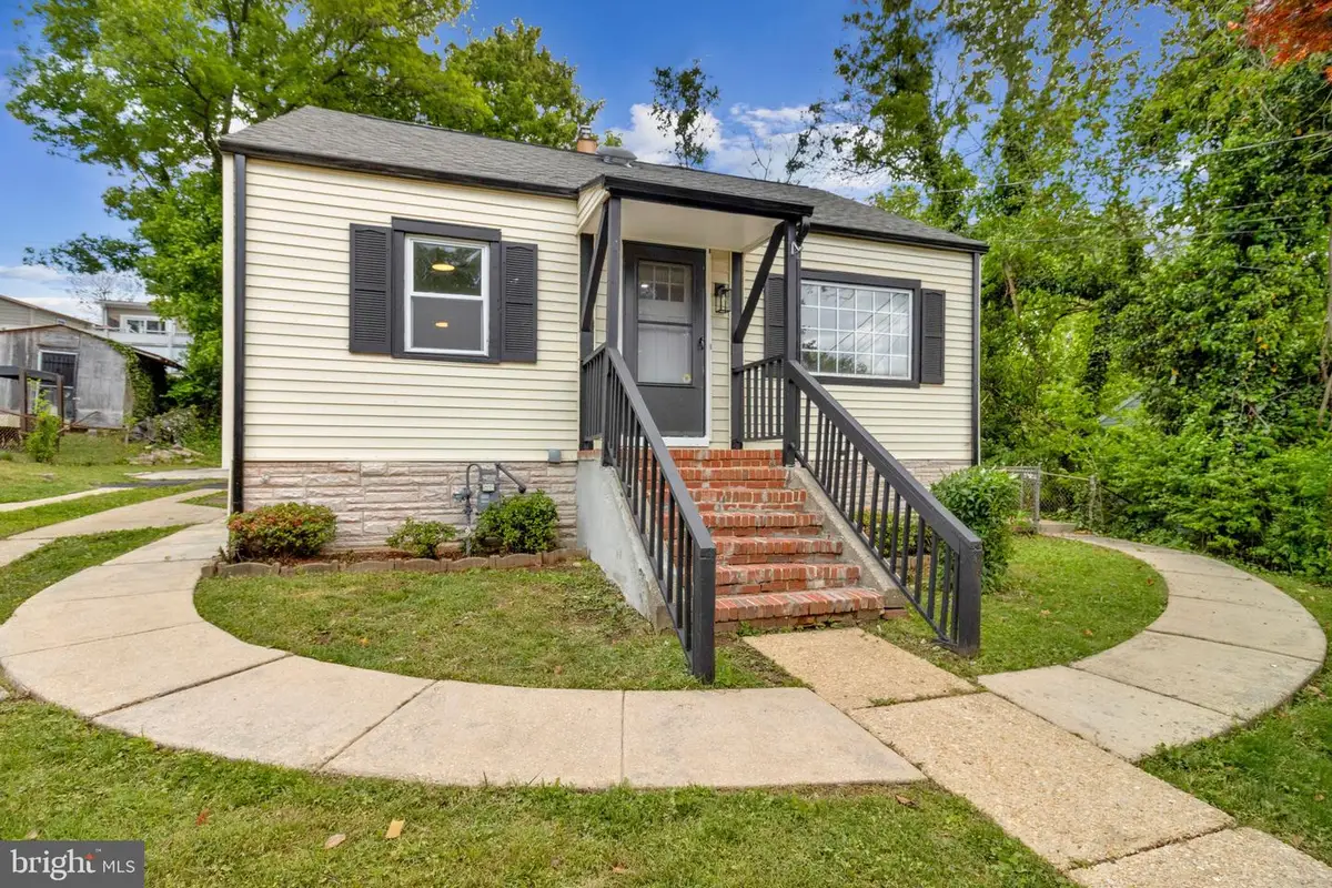 11515 Goodloe Rd, Silver Spring, MD 20906 - #1